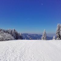 Der letzte Wintertag: Furtwangen, Schnee, Aussicht Brend