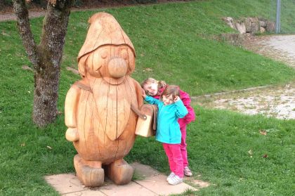 Waldwichtel Hademar Aus Holz